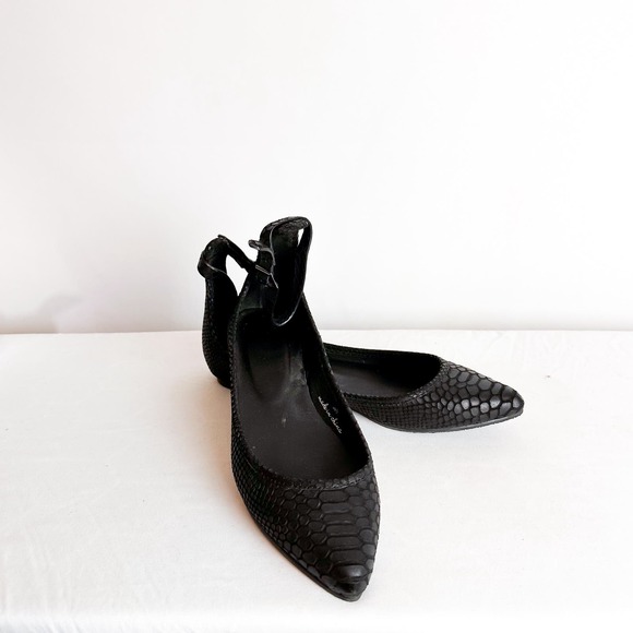 REVOLVE Shoes - NWOB JOIE Temple Ballet Flats Black Snakeskin Ankle Strap Sz 39